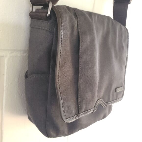 Tumi Mini Messenger / Cross Body Bag Gray Brown Trim EXCELLENT CONDITION! 10x8 - Picture 8 of 16